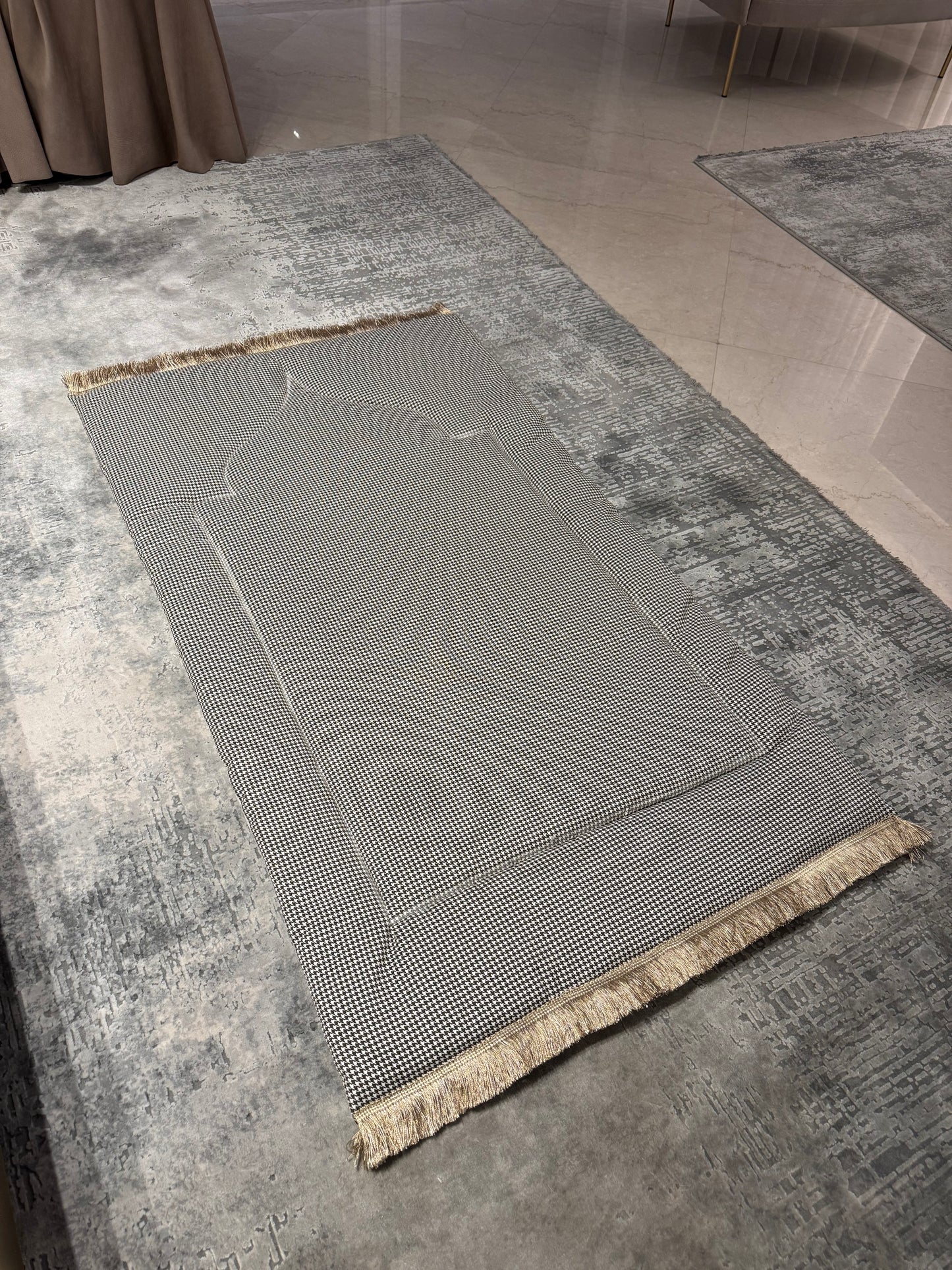 Handmade Patterned Chique Premium Prayer Rug