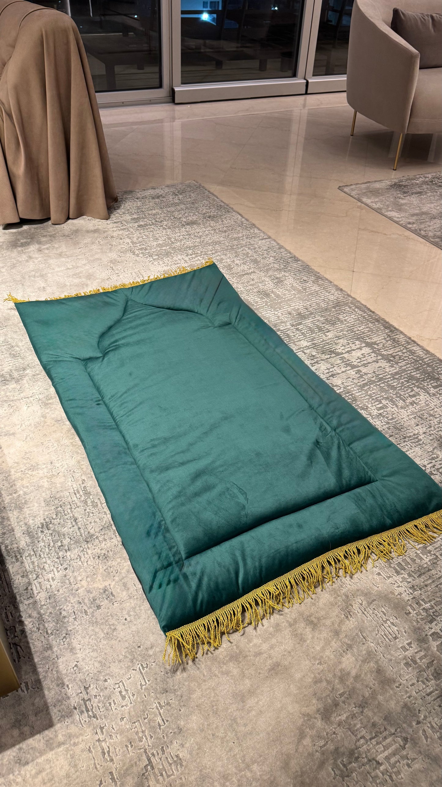 Handmade Silky Soft Plain Green with Gold Endings Prayer Rug